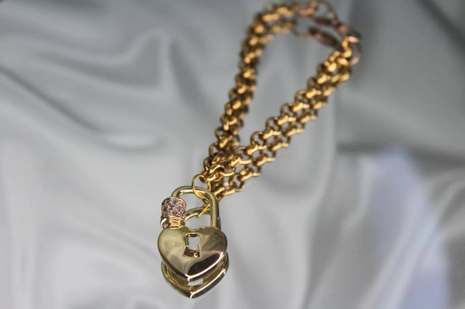 locket